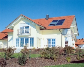 Haus mit Dachfenster Haus mit Dachfenster
